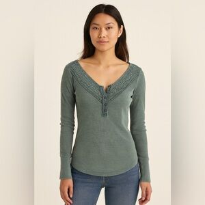Lucky Brand lace henley thermal top green long sleeve v neck Size medium